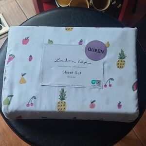 🍉🍐🍒London Kaye Queen Sheet Set